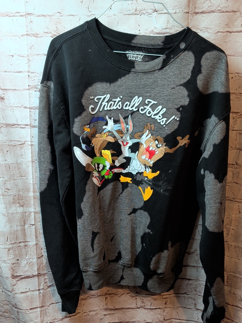 Loney Tunes Warner Bros Crewneck Sweatshirt - "That's All Folks!" Small